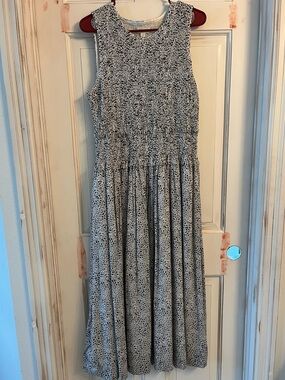 Black and White Sleeveless Smocked Maxi Dress